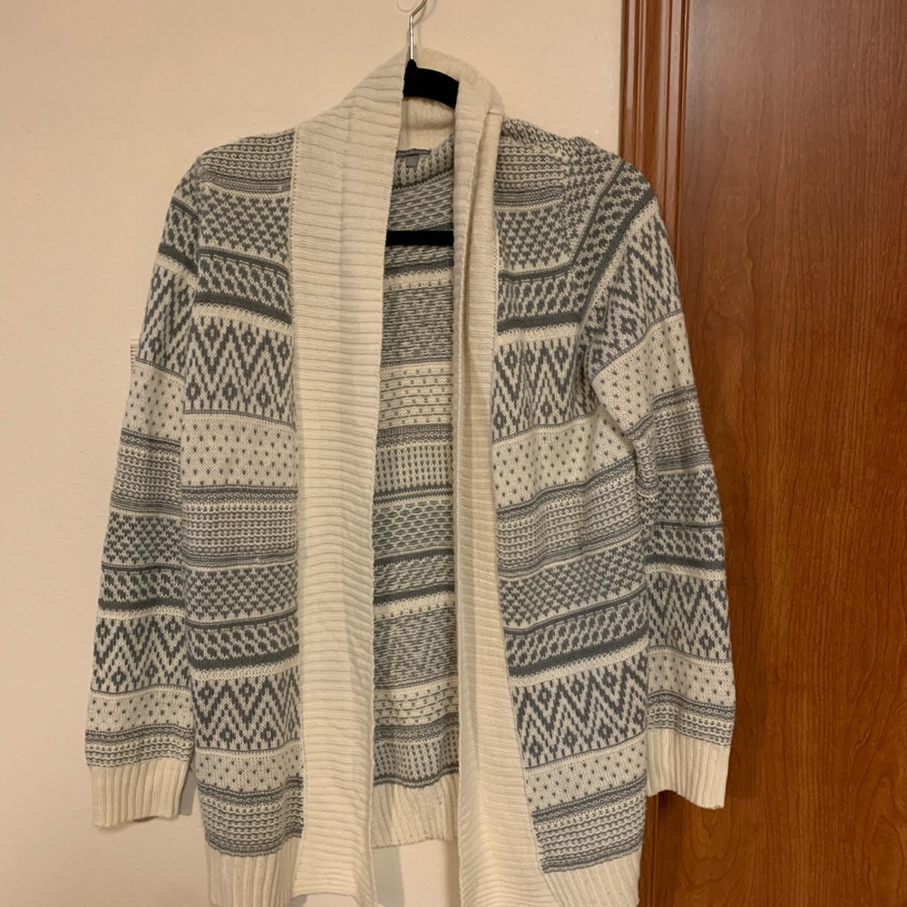 Charlotte Russe Knited Cardigan